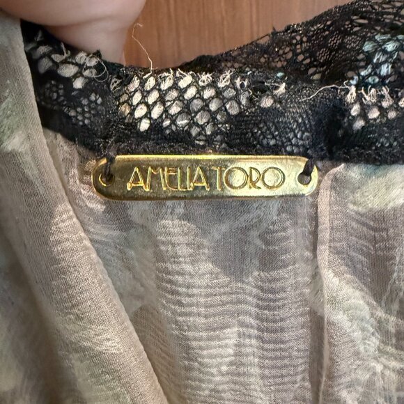 Amelia Toro Voile Blouse - Picture 3 of 3